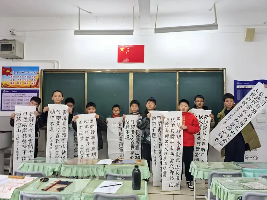 中小学生软笔书法阶梯课照片